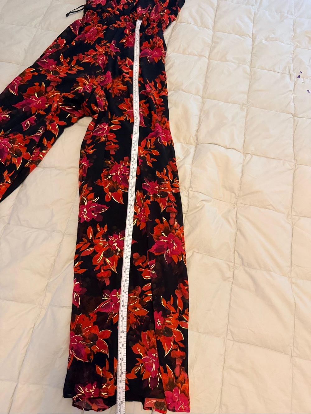 Vince Camuto Black Halter Jumpsuit with Red & Pink Floral Print Size S NWT - Picture 14 of 16